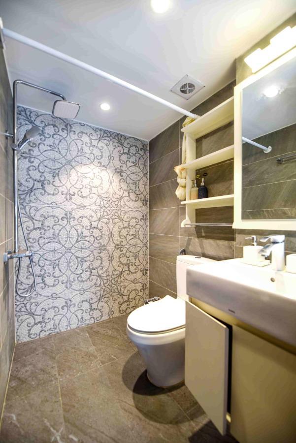 Ty House Apartment Managed By Lily Home Hanoi Eksteriør billede