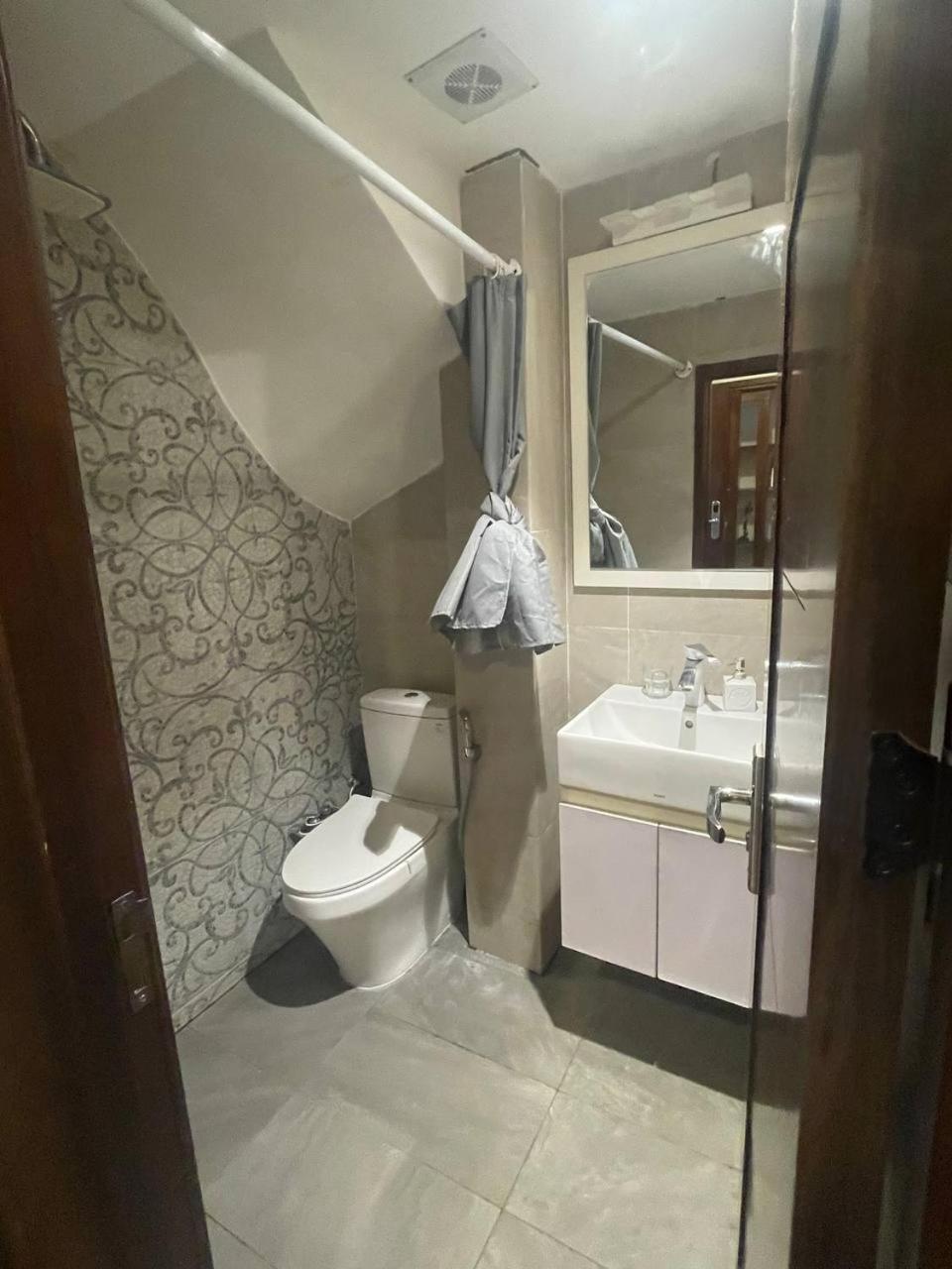 Ty House Apartment Managed By Lily Home Hanoi Eksteriør billede